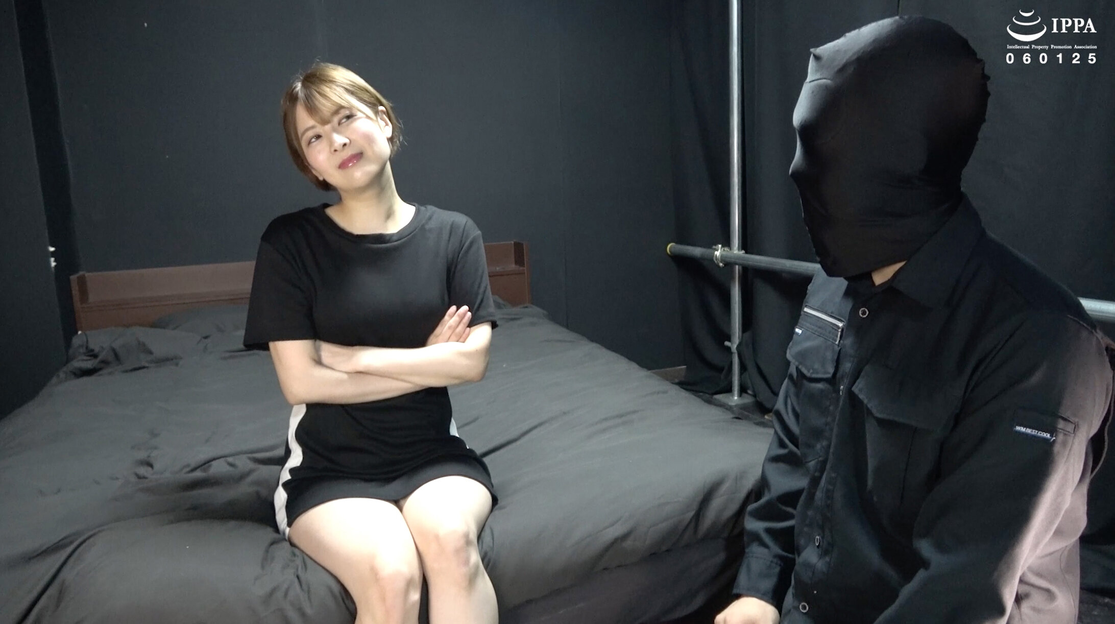 「自称くすぐりに強い豊岡さつきちゃんはツボくすぐりにはめちゃめちゃ弱い!? 私服くすぐりチェック!」わかしラボ WAKA-058 豊岡さつき 1