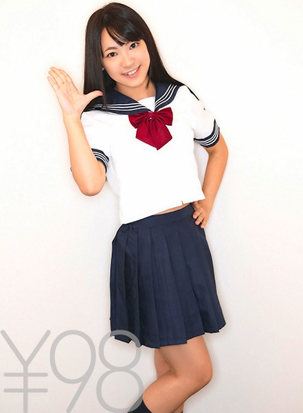 【特価】学校さぼって漫喫にいる黒髪ロング遥菜ちゃんを●す!隣に聞こえないように声を押し殺す彼女に容赦ないバック責め。背面座位で連続でイカされ、騎乗位で男が気持ち良くなるように腰を振らせる。正常位で我慢できなくなると、制服汚す濃い精子を体の上に振りかける。